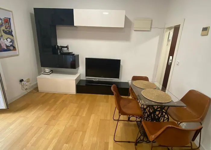 Comfortable Flat In Paseo Del Prado Atocha-Almd8